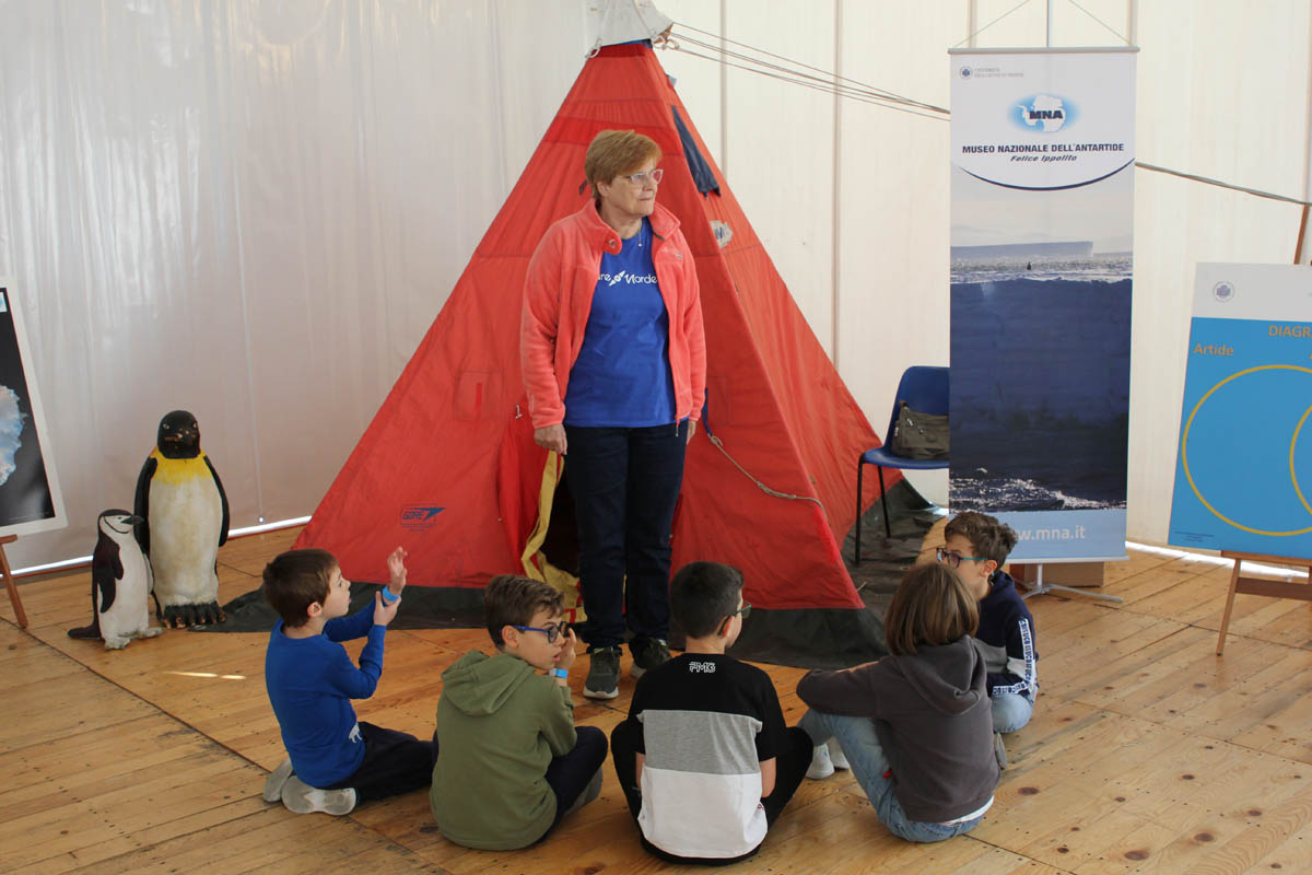 La Tenda Antartica messa a disposizione al giovane pubblico dal Museo Nazionale dell'Antartide - Mare Nordest 2025.